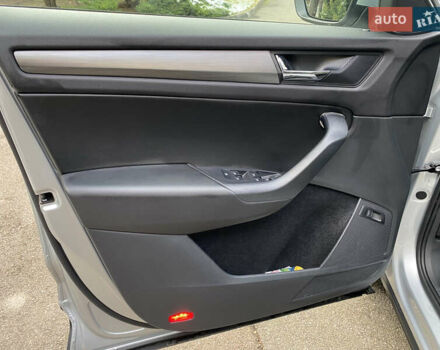 Сірий Шкода Kodiaq, об'ємом двигуна 1.98 л та пробігом 91 тис. км за 27500 $, фото 19 на Automoto.ua