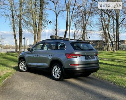 Сірий Шкода Kodiaq, об'ємом двигуна 1.98 л та пробігом 77 тис. км за 26999 $, фото 34 на Automoto.ua