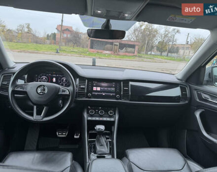 Серый Шкода Kodiaq, объемом двигателя 1.97 л и пробегом 93 тыс. км за 33500 $, фото 8 на Automoto.ua