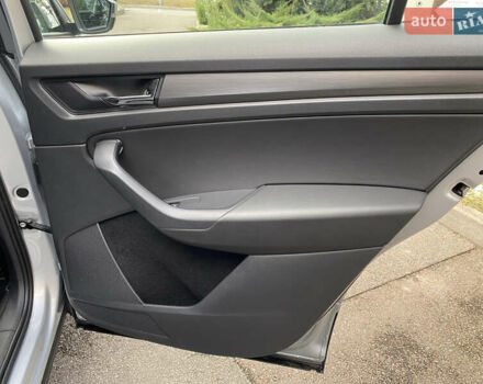 Сірий Шкода Kodiaq, об'ємом двигуна 1.98 л та пробігом 91 тис. км за 27500 $, фото 17 на Automoto.ua