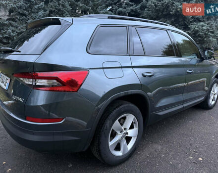 Сірий Шкода Kodiaq, об'ємом двигуна 1.97 л та пробігом 243 тис. км за 23500 $, фото 3 на Automoto.ua
