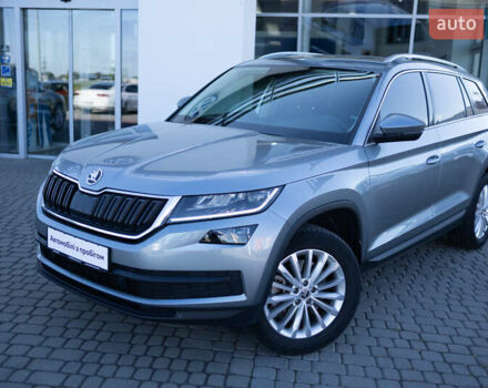 Серый Шкода Kodiaq, объемом двигателя 1.97 л и пробегом 63 тыс. км за 31990 $, фото 3 на Automoto.ua