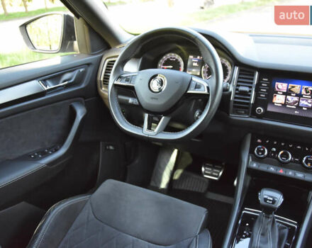 Серый Шкода Kodiaq, объемом двигателя 2 л и пробегом 140 тыс. км за 34700 $, фото 36 на Automoto.ua