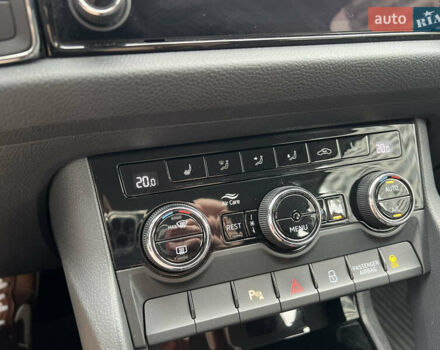 Серый Шкода Kodiaq, объемом двигателя 1.98 л и пробегом 112 тыс. км за 23700 $, фото 44 на Automoto.ua