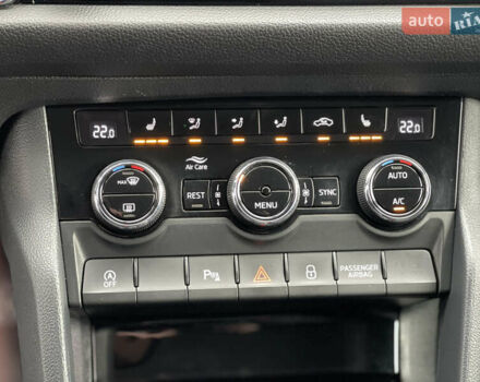 Серый Шкода Kodiaq, объемом двигателя 1.97 л и пробегом 227 тыс. км за 23999 $, фото 31 на Automoto.ua