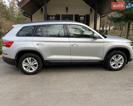 Сірий Шкода Kodiaq, об'ємом двигуна 1.98 л та пробігом 91 тис. км за 27500 $, фото 1 на Automoto.ua