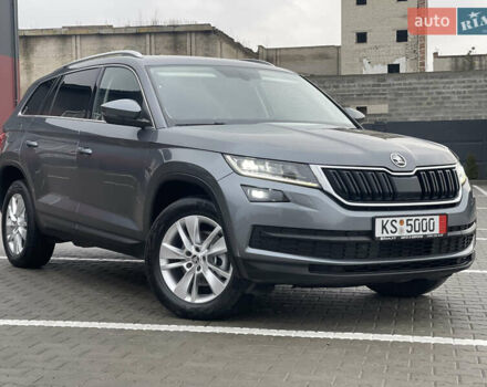 Серый Шкода Kodiaq, объемом двигателя 1.97 л и пробегом 227 тыс. км за 23999 $, фото 36 на Automoto.ua