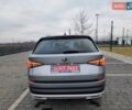 Серый Шкода Kodiaq, объемом двигателя 1.97 л и пробегом 207 тыс. км за 27900 $, фото 4 на Automoto.ua