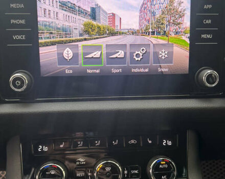 Серый Шкода Kodiaq, объемом двигателя 1.97 л и пробегом 162 тыс. км за 35000 $, фото 88 на Automoto.ua