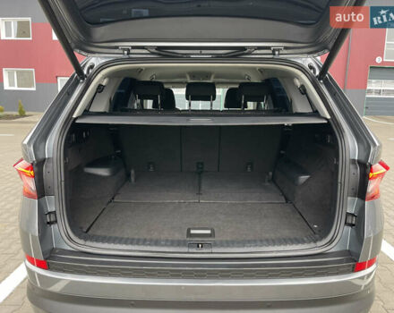 Серый Шкода Kodiaq, объемом двигателя 1.97 л и пробегом 227 тыс. км за 23999 $, фото 40 на Automoto.ua