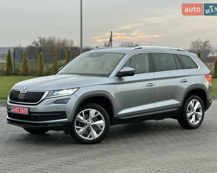 Сірий Шкода Kodiaq, об'ємом двигуна 2 л та пробігом 237 тис. км за 26499 $, фото 5 на Automoto.ua