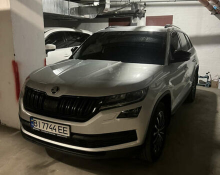 Серый Шкода Kodiaq, объемом двигателя 1.97 л и пробегом 162 тыс. км за 35000 $, фото 2 на Automoto.ua