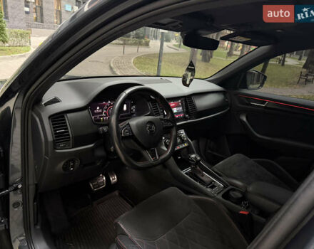 Серый Шкода Kodiaq, объемом двигателя 2 л и пробегом 210 тыс. км за 31500 $, фото 21 на Automoto.ua
