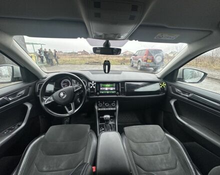 Серый Шкода Kodiaq, объемом двигателя 2 л и пробегом 212 тыс. км за 27500 $, фото 1 на Automoto.ua