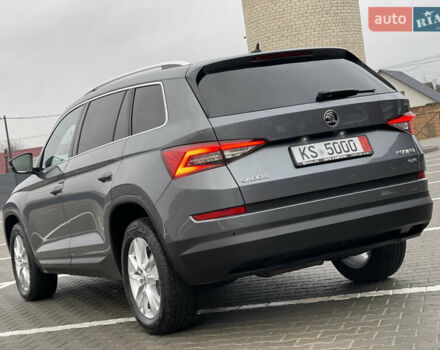 Серый Шкода Kodiaq, объемом двигателя 1.97 л и пробегом 227 тыс. км за 23999 $, фото 7 на Automoto.ua