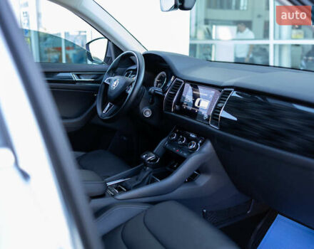 Серый Шкода Kodiaq, объемом двигателя 1.97 л и пробегом 63 тыс. км за 31990 $, фото 63 на Automoto.ua