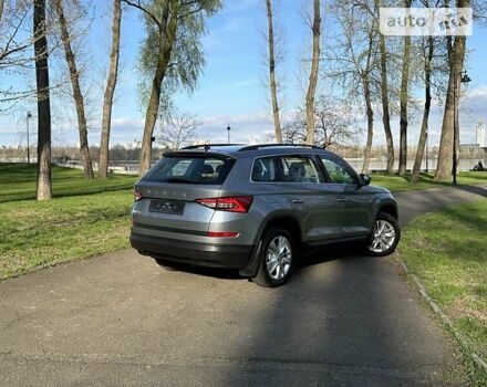 Сірий Шкода Kodiaq, об'ємом двигуна 1.98 л та пробігом 77 тис. км за 26999 $, фото 22 на Automoto.ua