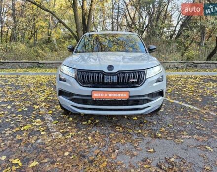 Серый Шкода Kodiaq, объемом двигателя 1.97 л и пробегом 222 тыс. км за 35700 $, фото 1 на Automoto.ua