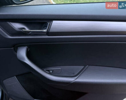 Сірий Шкода Kodiaq, об'ємом двигуна 1.97 л та пробігом 243 тис. км за 23500 $, фото 12 на Automoto.ua