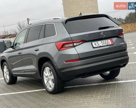 Серый Шкода Kodiaq, объемом двигателя 1.97 л и пробегом 227 тыс. км за 23999 $, фото 6 на Automoto.ua