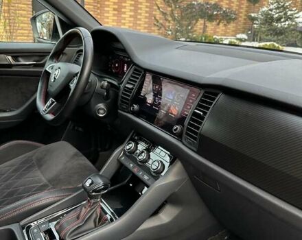 Серый Шкода Kodiaq, объемом двигателя 1.97 л и пробегом 205 тыс. км за 35500 $, фото 9 на Automoto.ua