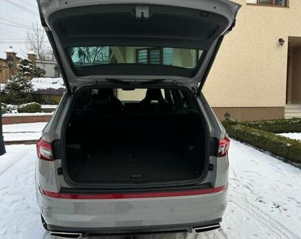 Серый Шкода Kodiaq, объемом двигателя 1.97 л и пробегом 205 тыс. км за 35500 $, фото 32 на Automoto.ua
