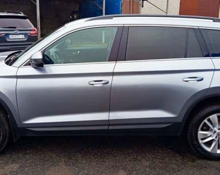 Серый Шкода Kodiaq, объемом двигателя 1.97 л и пробегом 218 тыс. км за 28600 $, фото 4 на Automoto.ua