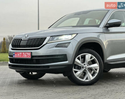 Сірий Шкода Kodiaq, об'ємом двигуна 2 л та пробігом 237 тис. км за 26499 $, фото 4 на Automoto.ua