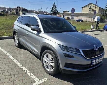 Серый Шкода Kodiaq, объемом двигателя 1.97 л и пробегом 348 тыс. км за 25500 $, фото 4 на Automoto.ua