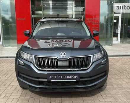 Серый Шкода Kodiaq, объемом двигателя 1.97 л и пробегом 135 тыс. км за 25295 $, фото 4 на Automoto.ua