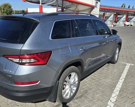 Серый Шкода Kodiaq, объемом двигателя 1.97 л и пробегом 348 тыс. км за 25500 $, фото 5 на Automoto.ua