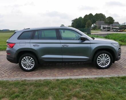 Сірий Шкода Kodiaq, об'ємом двигуна 2 л та пробігом 39 тис. км за 7800 $, фото 6 на Automoto.ua