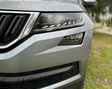 Серый Шкода Kodiaq, объемом двигателя 1.97 л и пробегом 195 тыс. км за 28000 $, фото 4 на Automoto.ua