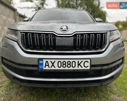 Серый Шкода Kodiaq, объемом двигателя 1.97 л и пробегом 195 тыс. км за 28000 $, фото 3 на Automoto.ua