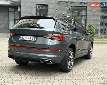 Серый Шкода Kodiaq, объемом двигателя 2 л и пробегом 210 тыс. км за 31500 $, фото 4 на Automoto.ua