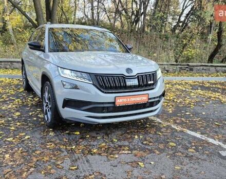 Серый Шкода Kodiaq, объемом двигателя 1.97 л и пробегом 222 тыс. км за 35700 $, фото 2 на Automoto.ua