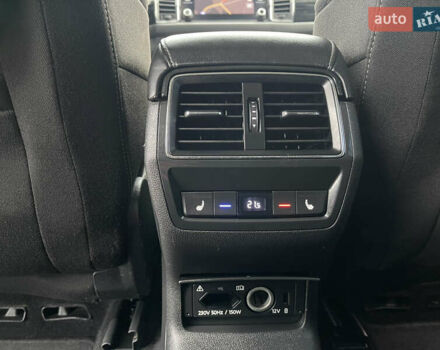 Серый Шкода Kodiaq, объемом двигателя 1.97 л и пробегом 227 тыс. км за 23999 $, фото 51 на Automoto.ua