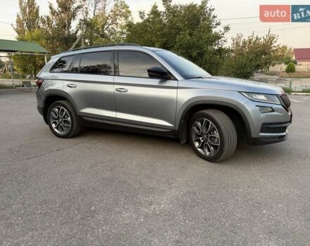 Шкода Kodiaq 2019 в Николаеве на Automoto.ua Серый Шкода Kodiaq, объемом двигателя 1.97 л и пробегом 161 тыс. км за 32500 $, фото 3 на Automoto.ua