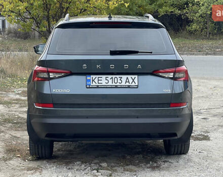 Серый Шкода Kodiaq, объемом двигателя 2 л и пробегом 56 тыс. км за 31900 $, фото 3 на Automoto.ua