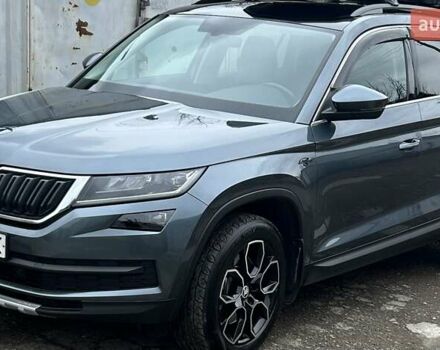 Сірий Шкода Kodiaq, об'ємом двигуна 1.97 л та пробігом 101 тис. км за 33000 $, фото 4 на Automoto.ua
