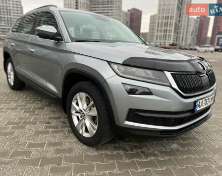 Серый Шкода Kodiaq, объемом двигателя 1.98 л и пробегом 112 тыс. км за 23700 $, фото 4 на Automoto.ua