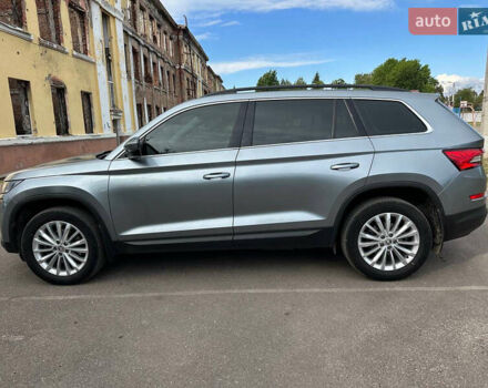 Серый Шкода Kodiaq, объемом двигателя 1.97 л и пробегом 195 тыс. км за 28000 $, фото 18 на Automoto.ua
