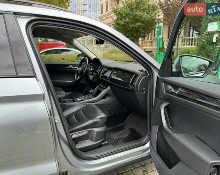 Серый Шкода Kodiaq, объемом двигателя 1.98 л и пробегом 125 тыс. км за 27000 $, фото 11 на Automoto.ua