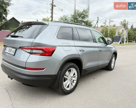 Серый Шкода Kodiaq, объемом двигателя 1.97 л и пробегом 113 тыс. км за 31500 $, фото 7 на Automoto.ua