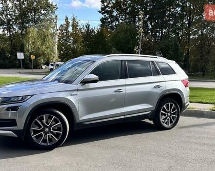 Шкода Kodiaq 2020 у Умани на Automoto.ua Сірий Шкода Kodiaq, об'ємом двигуна 1.97 л та пробігом 194 тис. км за 33999 $, фото 6 на Automoto.ua