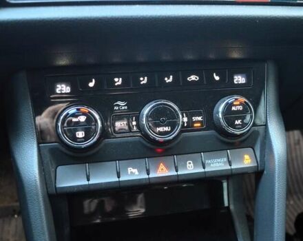 Сірий Шкода Kodiaq, об'ємом двигуна 1.98 л та пробігом 315 тис. км за 24985 $, фото 33 на Automoto.ua