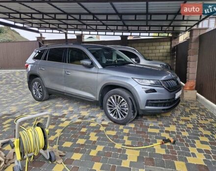 Шкода Kodiaq 2020 в Кривом Роге на Automoto.ua Серый Шкода Kodiaq, объемом двигателя 0 л и пробегом 66 тыс. км за 35000 $, фото 38 на Automoto.ua