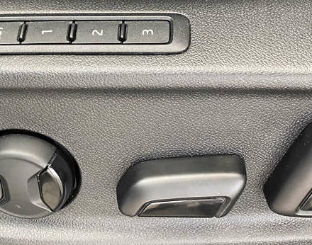 Серый Шкода Kodiaq, объемом двигателя 1.97 л и пробегом 179 тыс. км за 29950 $, фото 11 на Automoto.ua