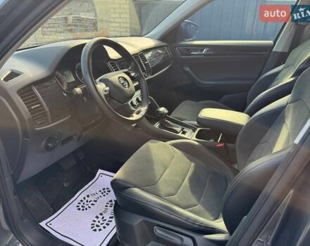 Сірий Шкода Kodiaq, об'ємом двигуна 1.97 л та пробігом 125 тис. км за 29900 $, фото 8 на Automoto.ua
