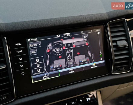 Шкода Kodiaq 2020 в Луцке на Automoto.ua Серый Шкода Kodiaq, объемом двигателя 2 л и пробегом 222 тыс. км за 31191 $, фото 48 на Automoto.ua